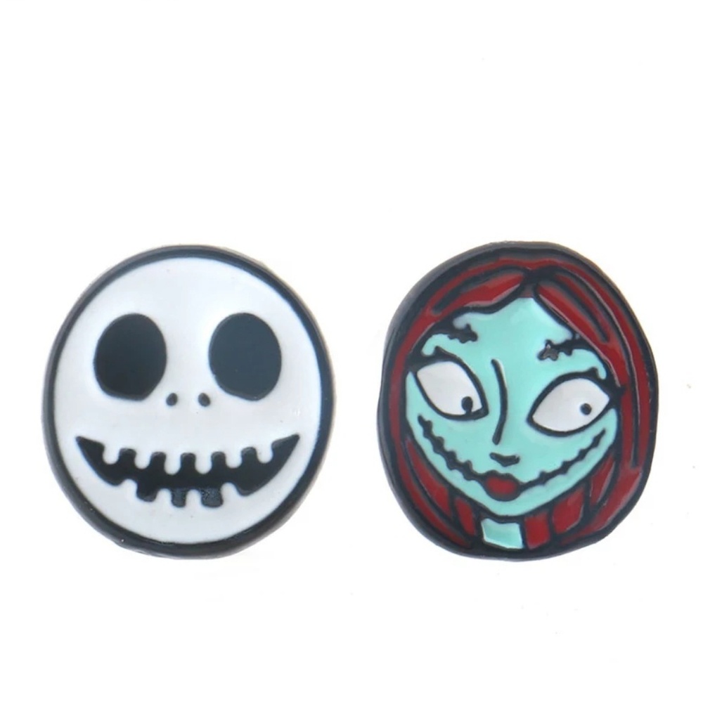 ๐4/$25๐ Nightmare Before Christmas Earrings - Picture 2 of 3